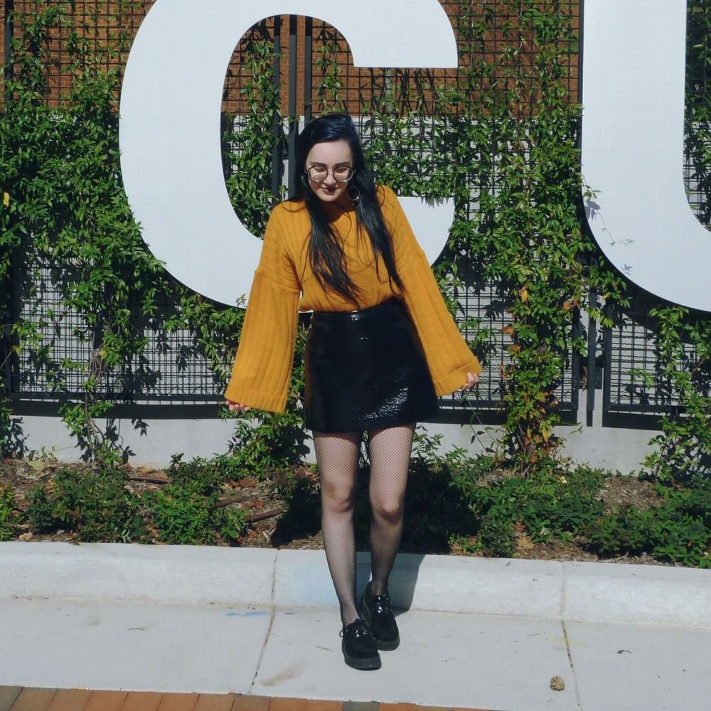 Meet your Posher, Lauren